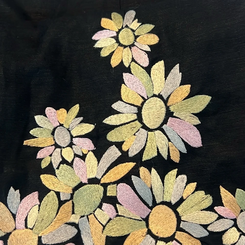 Jessica Howard beautiful embroidery