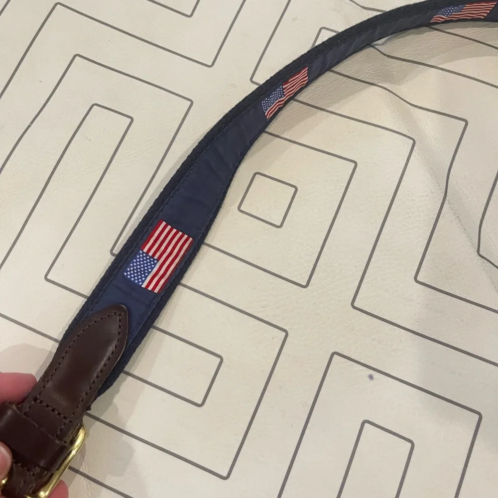Vineyard Vines size tag