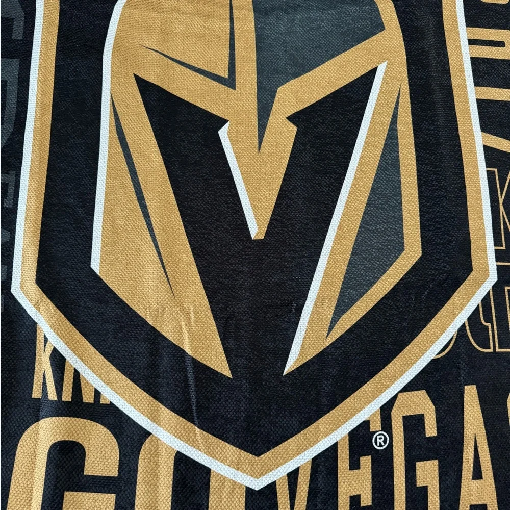 NHL evergreen flag