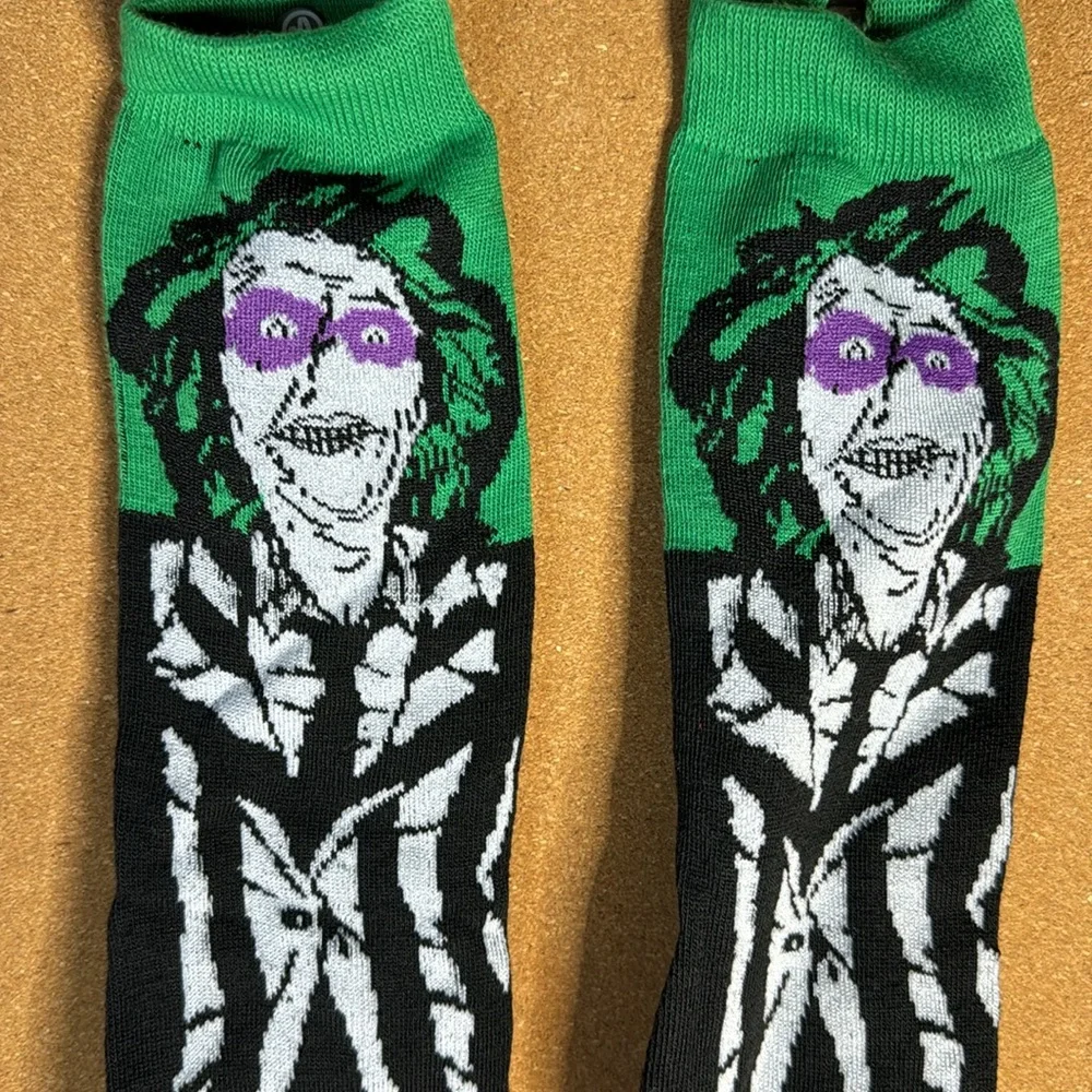 N/A beetlejuice socks