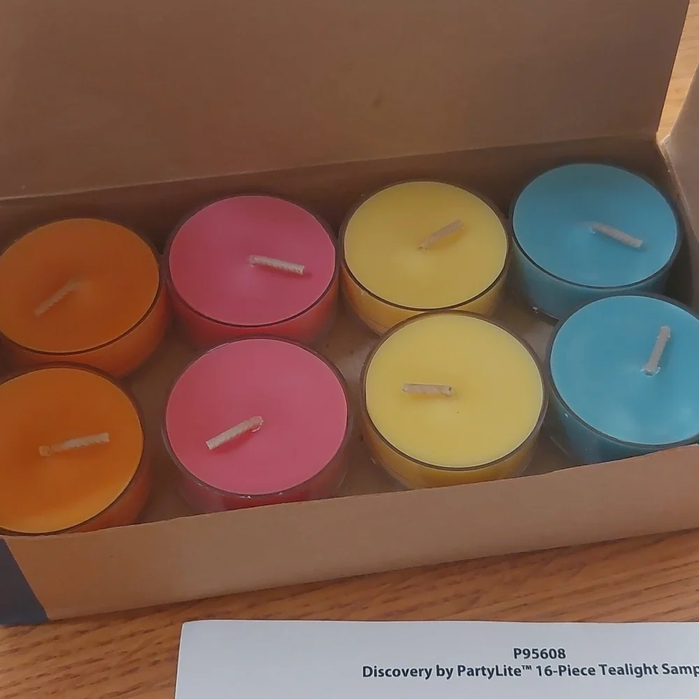 Party Lite Sampler 16pcs NWOT