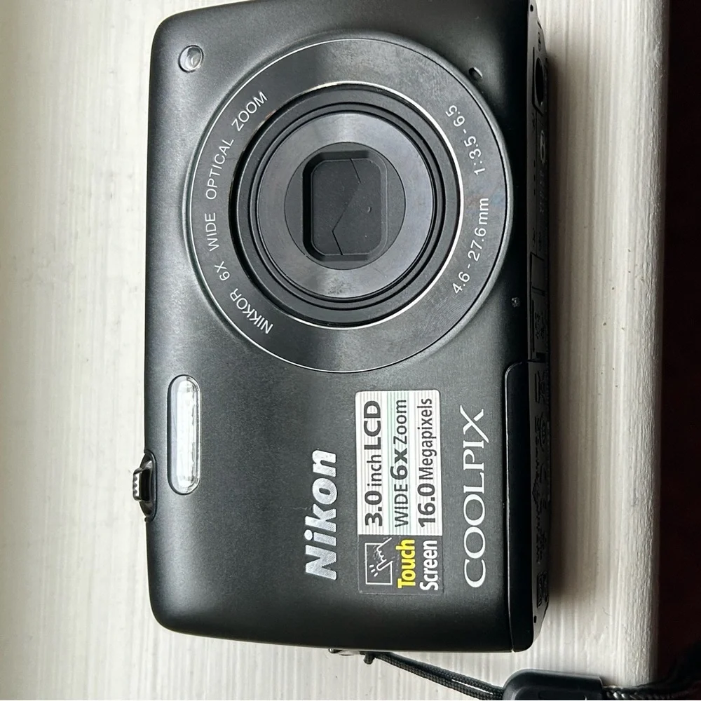 I have a Nikon cool pics digital camera that is touchscreen.