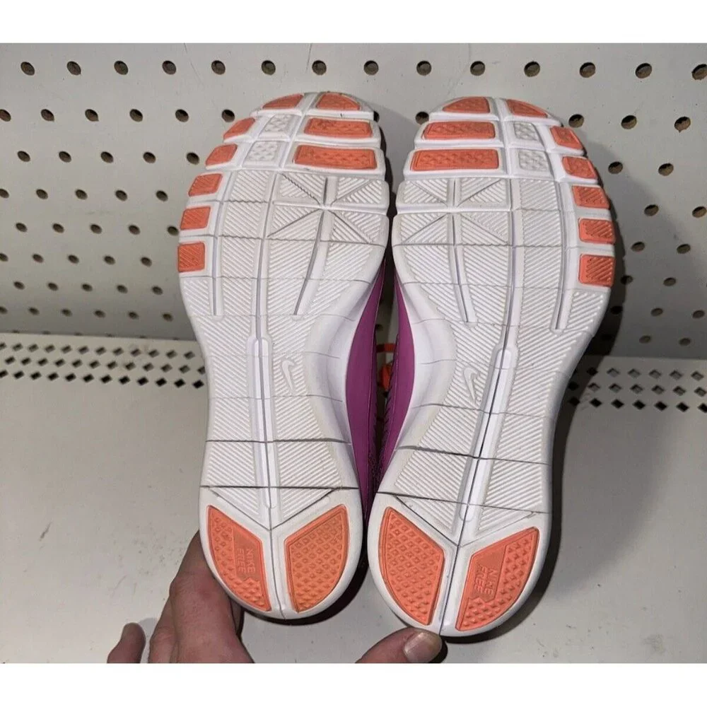 Nike excellent see