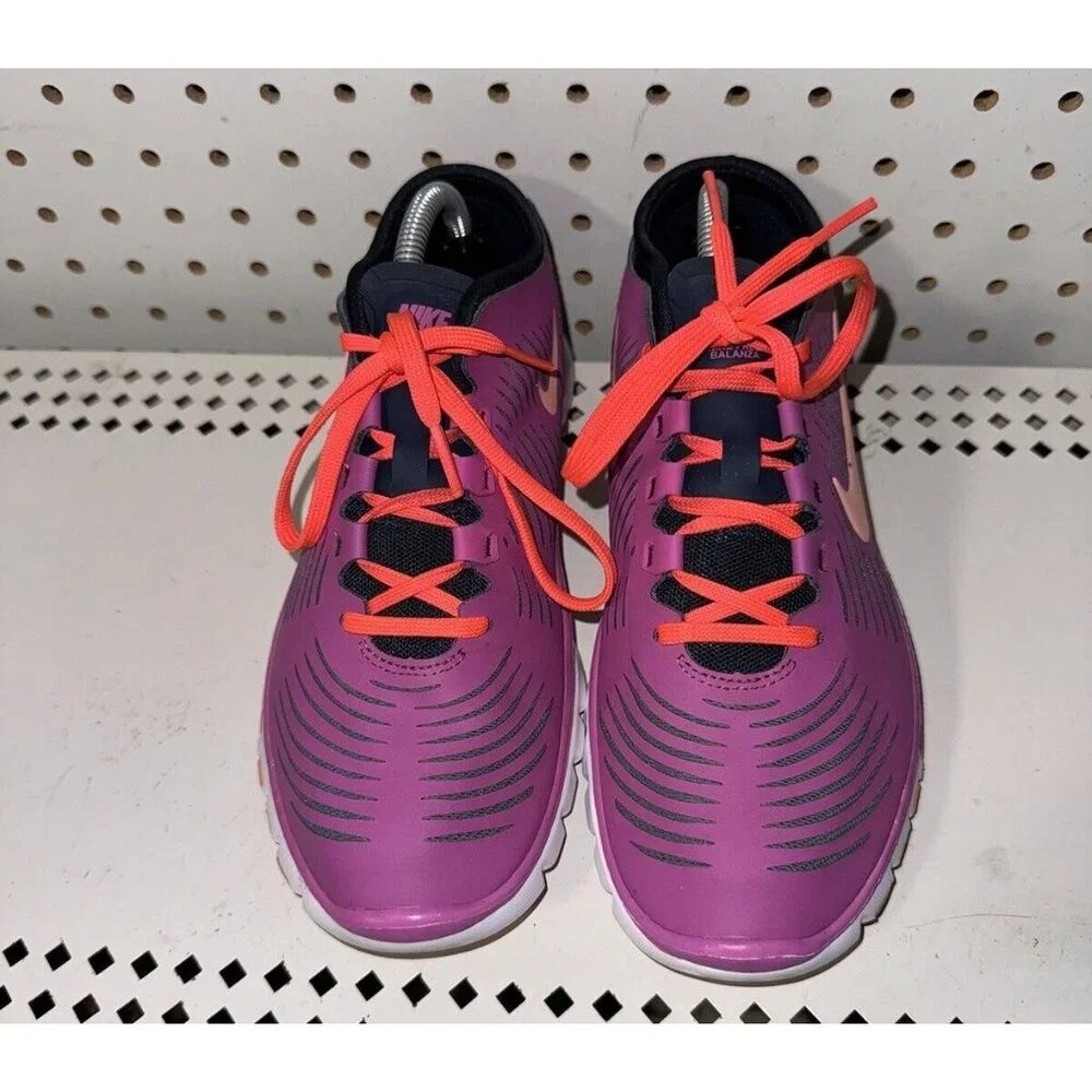 Nike excellent see