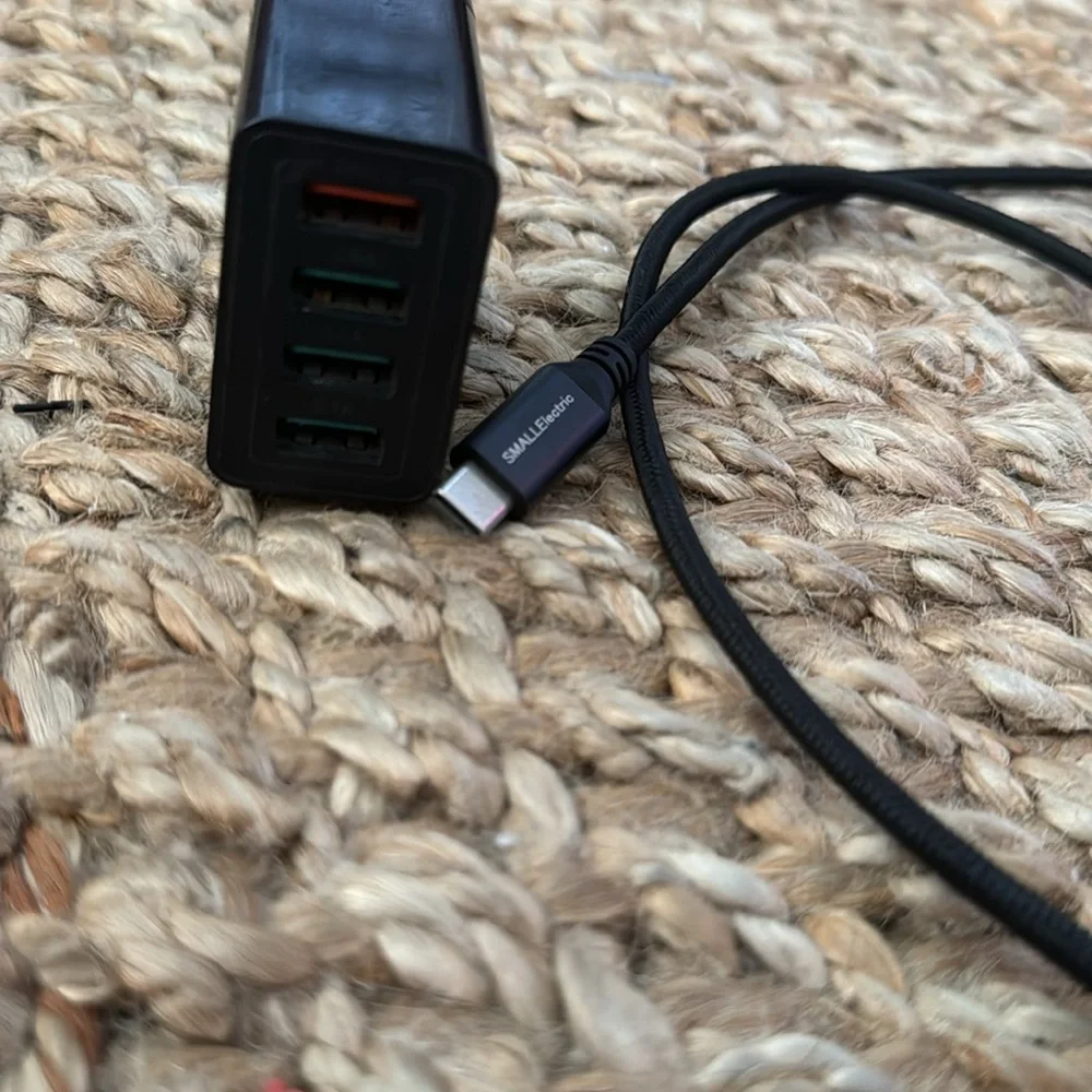 N/A usb charger