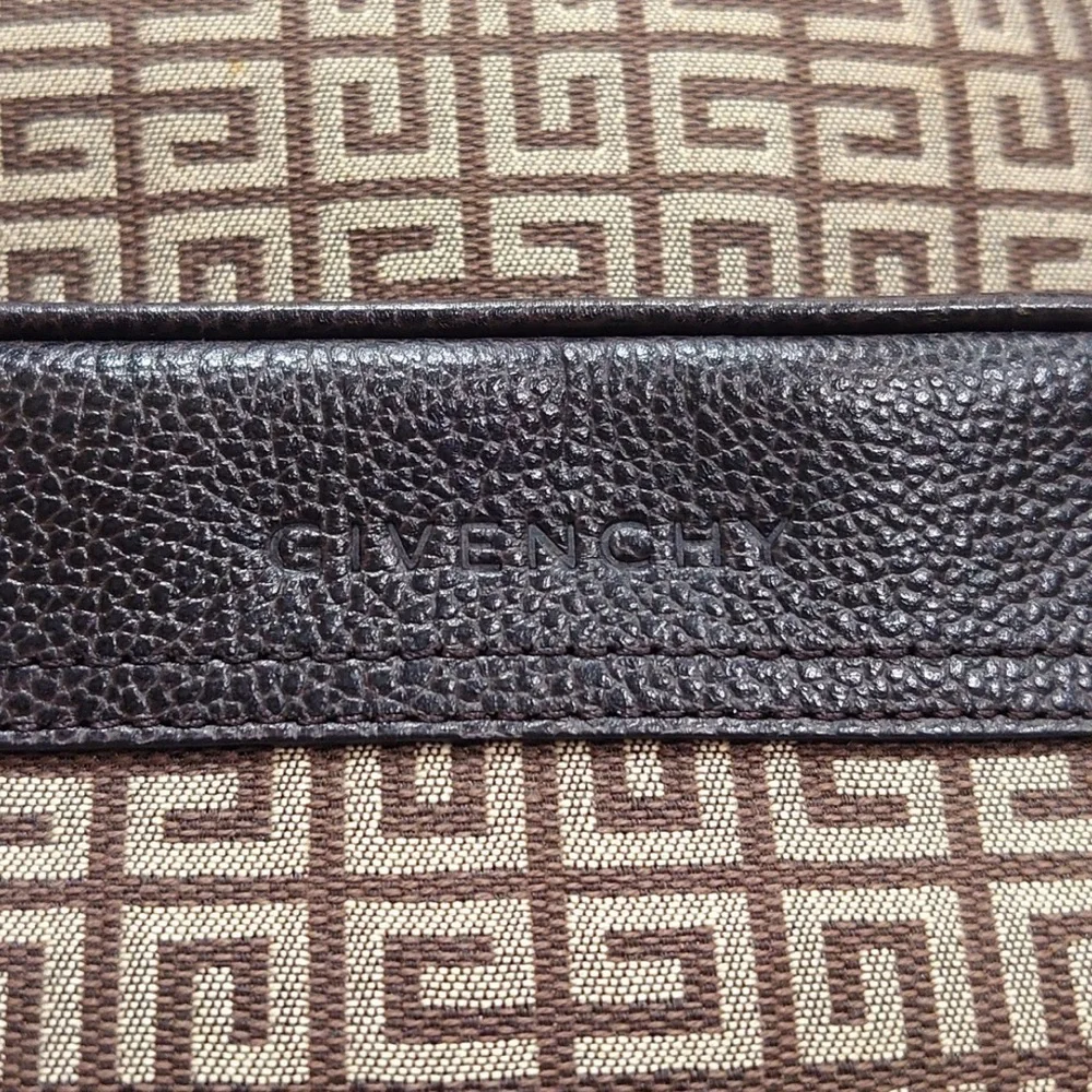 Givenchy excellent normal