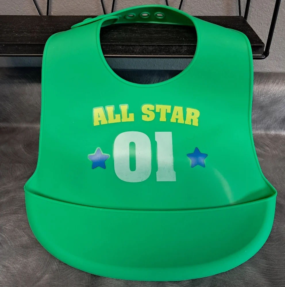 Lila & Jack New York silicone bibs