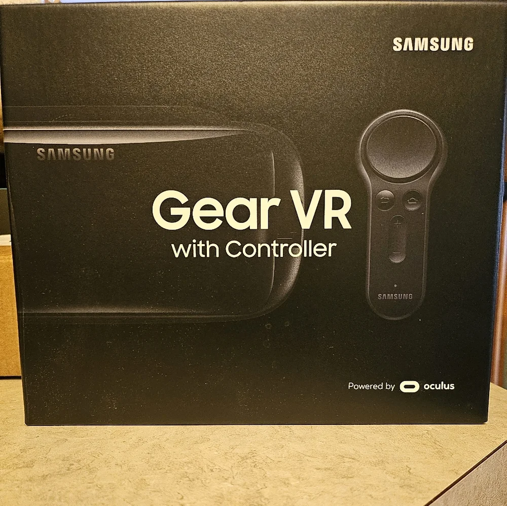 Samsung Gear VR w/ Controller Oculus Virtual Reality Headset SM-R324 - Open Box