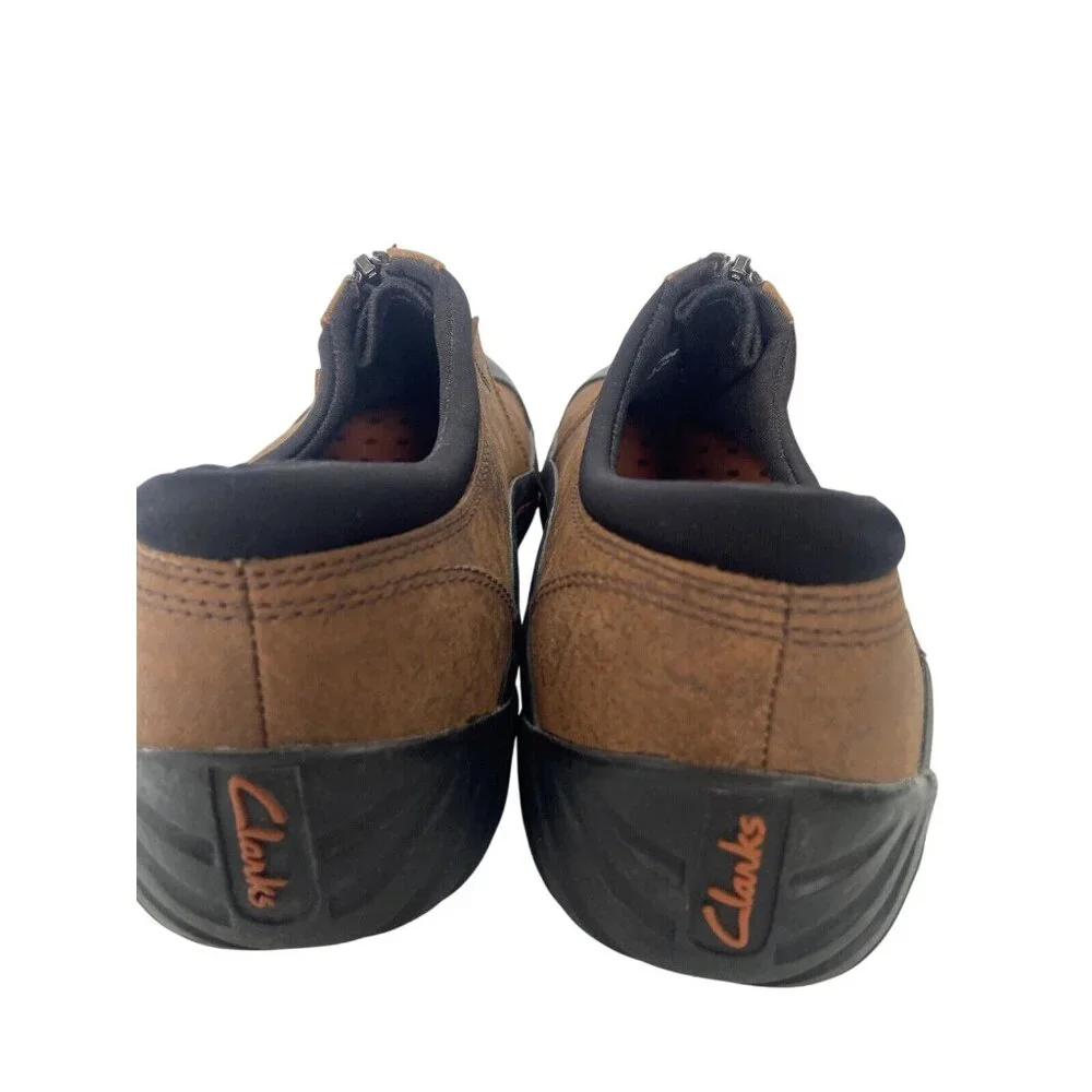 Clarks Wave Scree Easy Waterproof Slip-On Shoes for Men size 8
