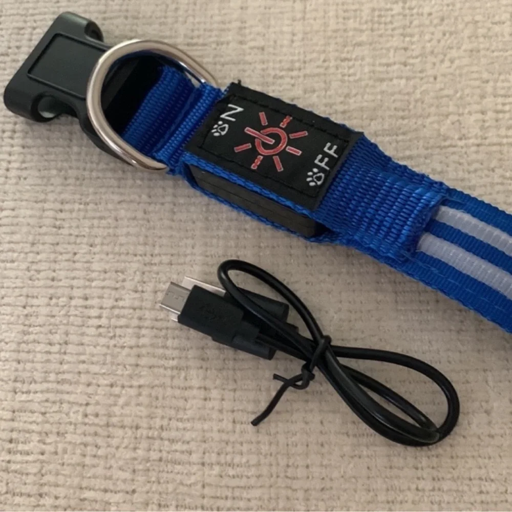 BLUE LIGHT UP DOG COLLAR LEASH SIZE SMALL