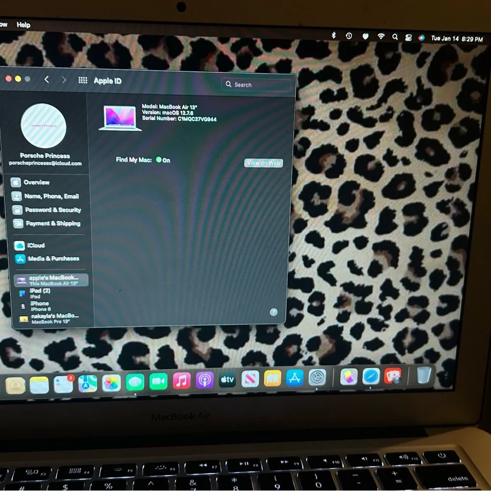 MacBook Air 2015 13” i7 - Great Condition (Small Battery Issue)
