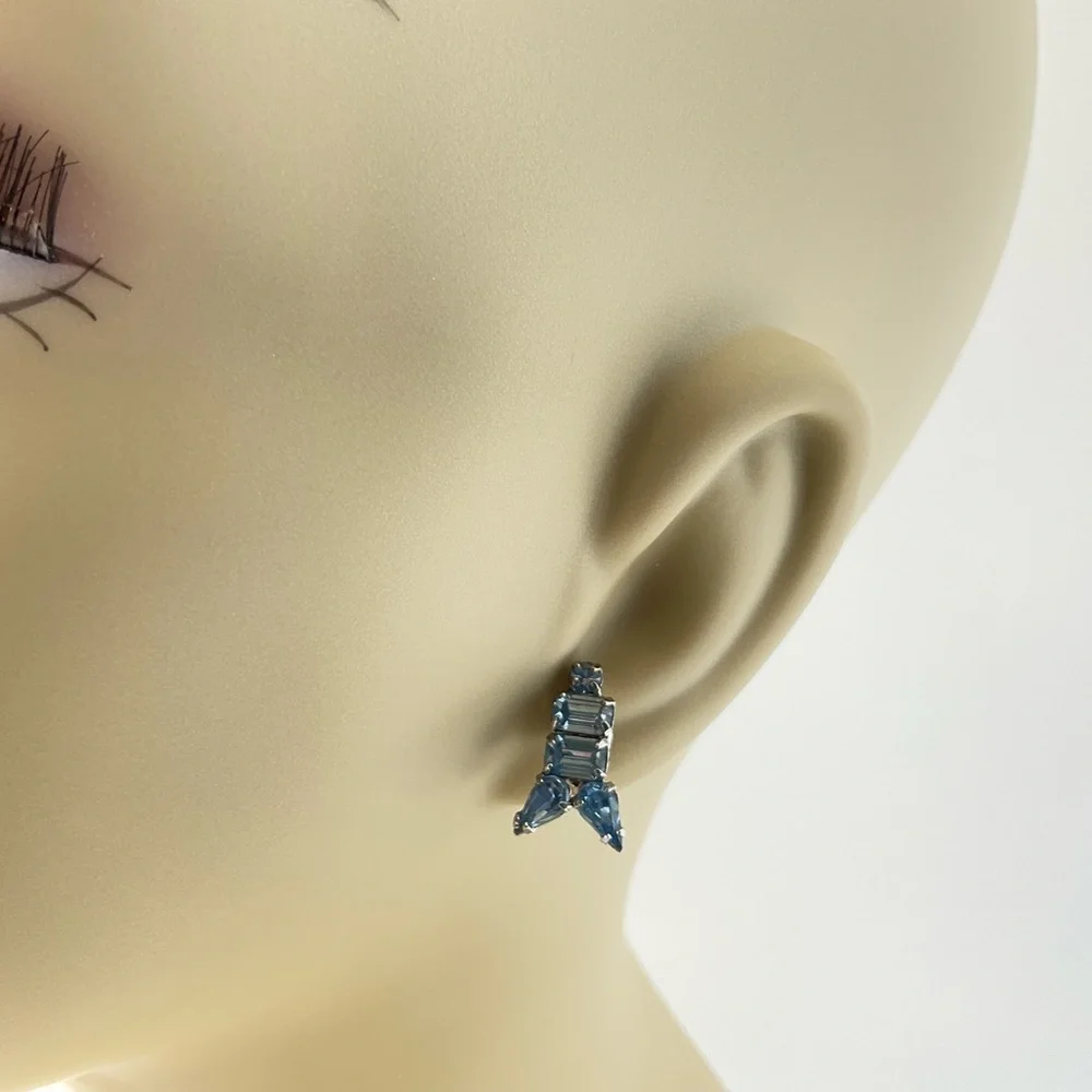 Vintage blue rhinestone