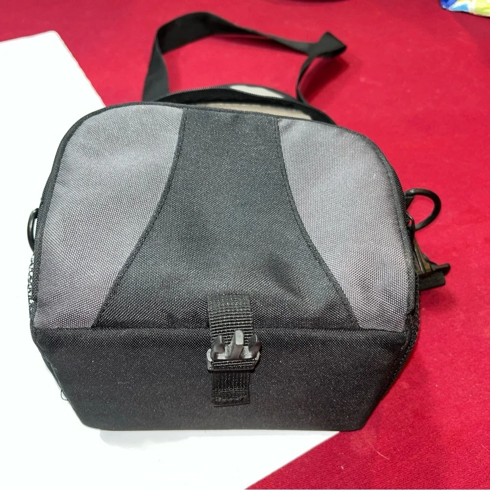 Lowepro EX 140 Black nylon Canvas Camera Soft Bag Shoulder Strap carry case 8x7”