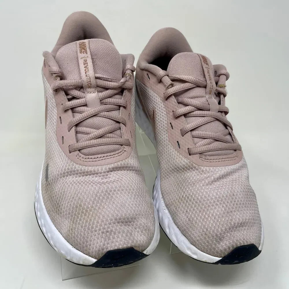 Nike revolution run