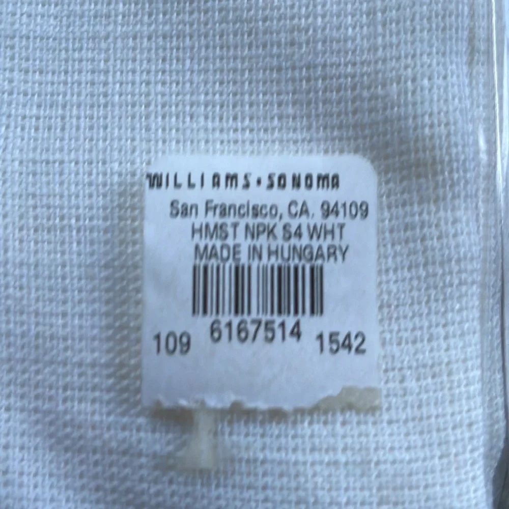 Williams Sonoma sets napkins