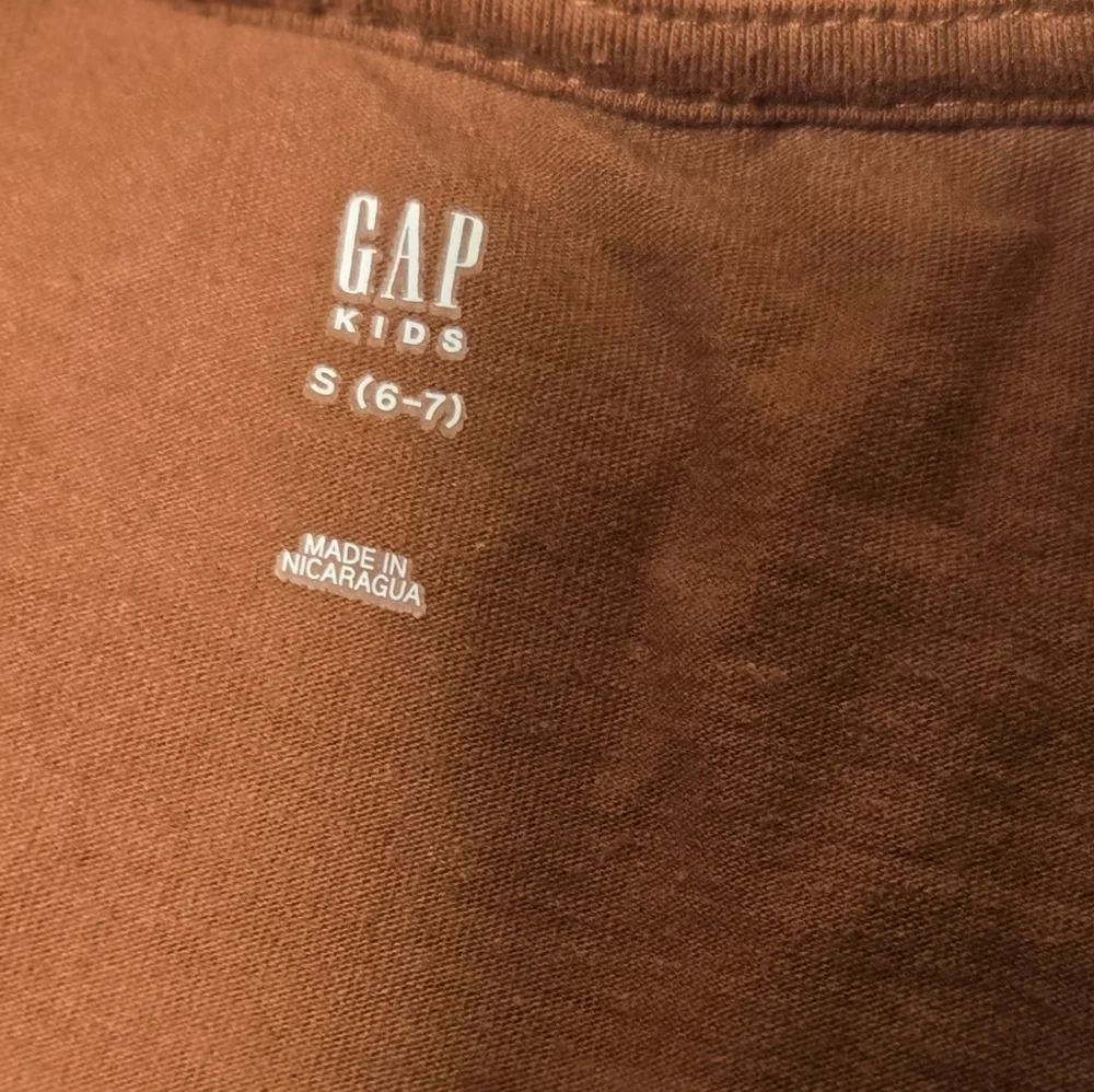 GAP boo as protest