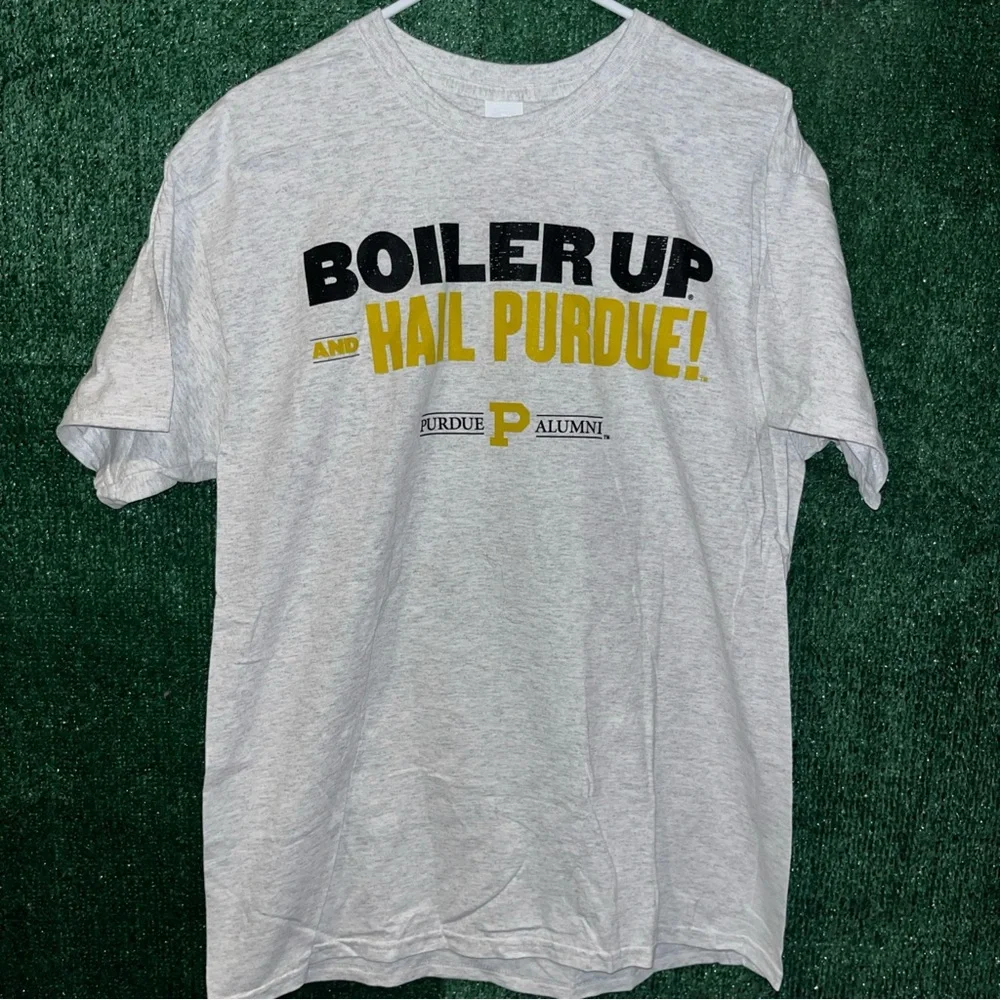Purdue Boilermakers White NWT Shirt L Gildan tag NWT NCAA College Indiana