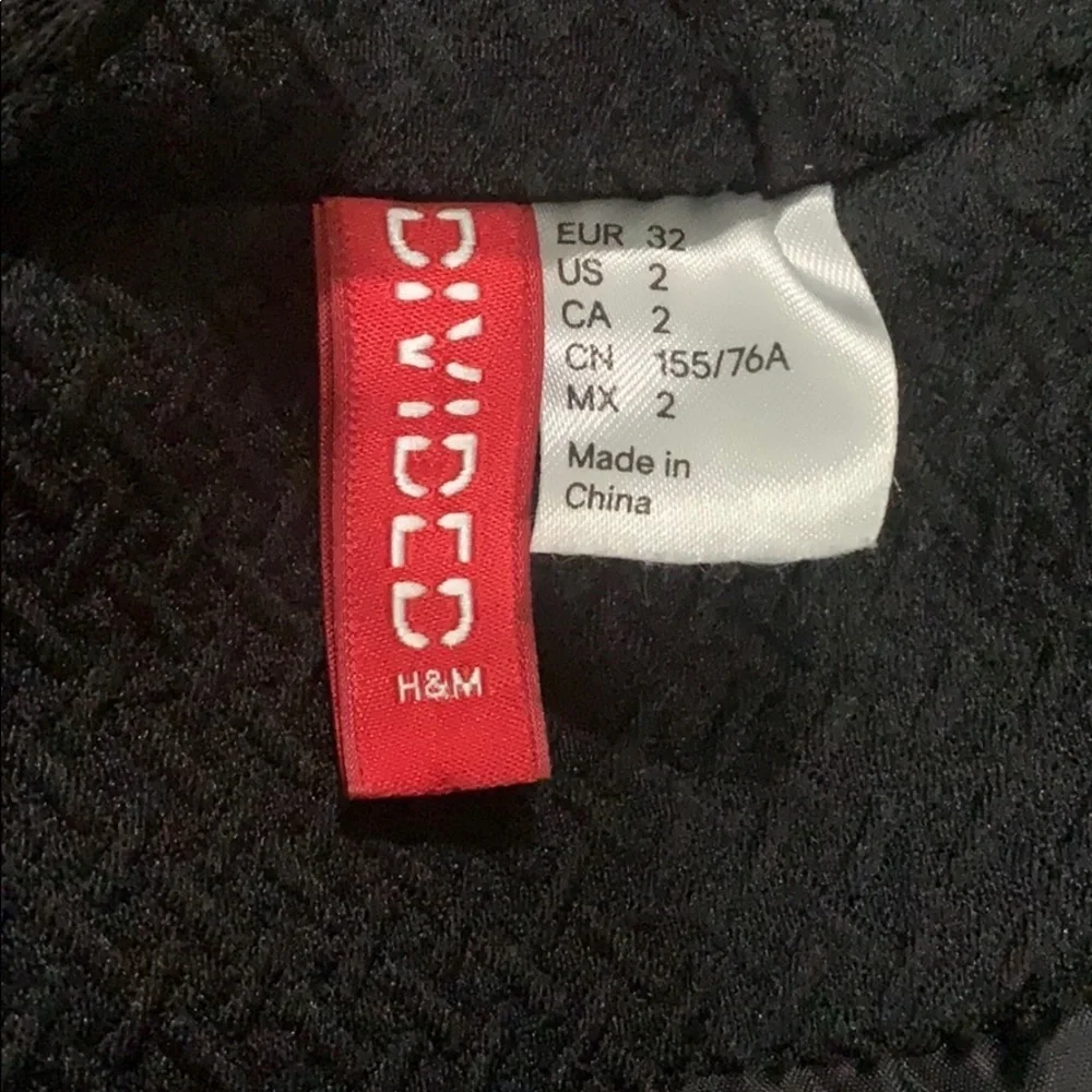 Divided H&M size pea