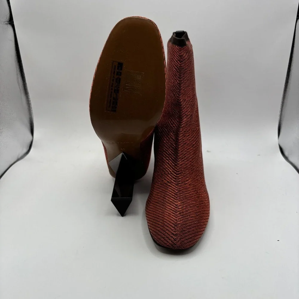 Robert Clergerie crafted by