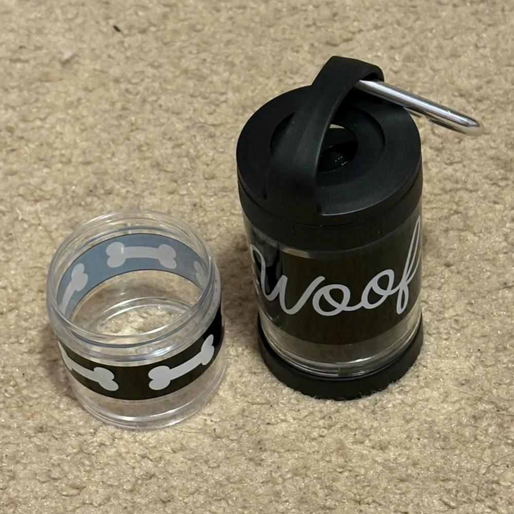 N/A section “woof” pour