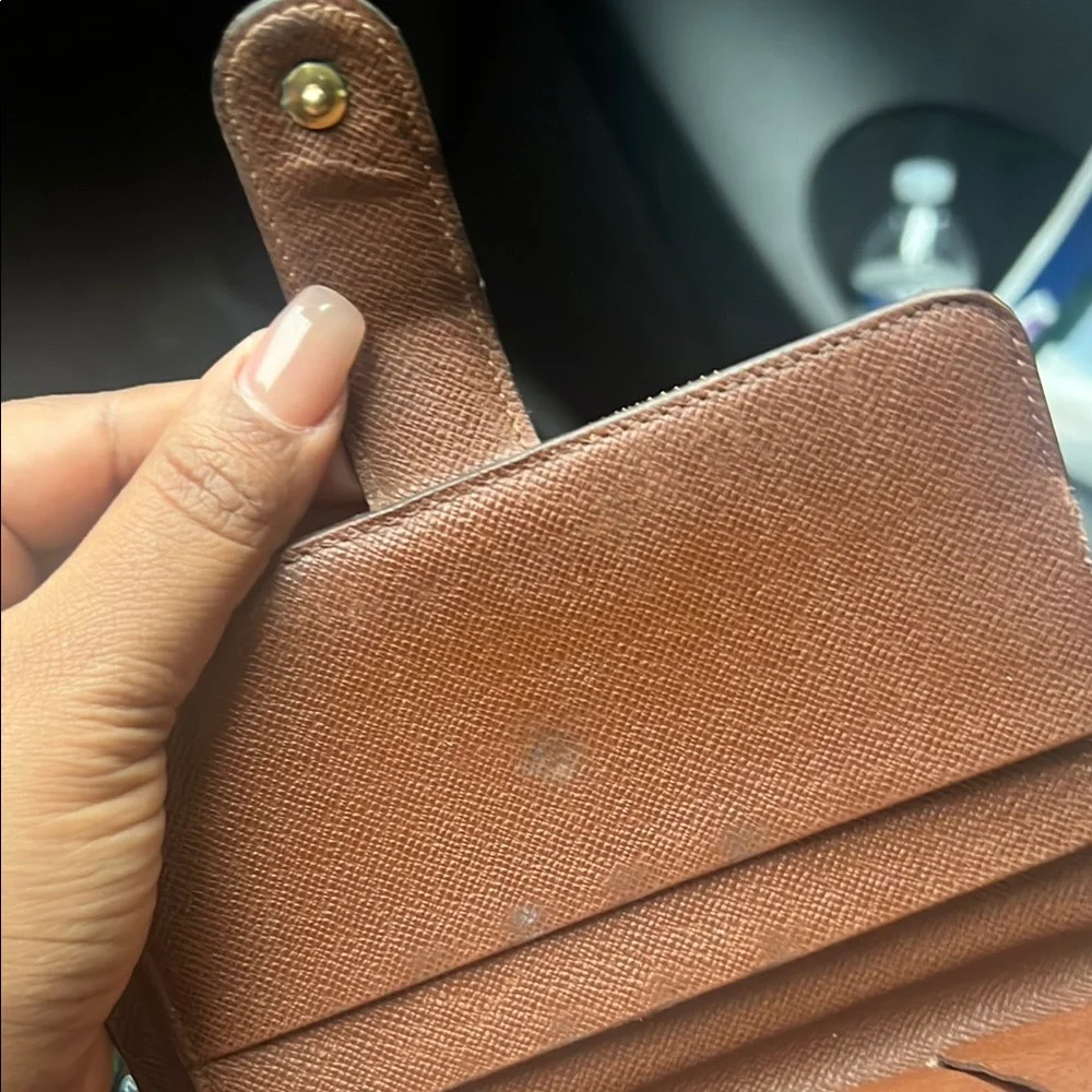 Louis Vuitton see pre
