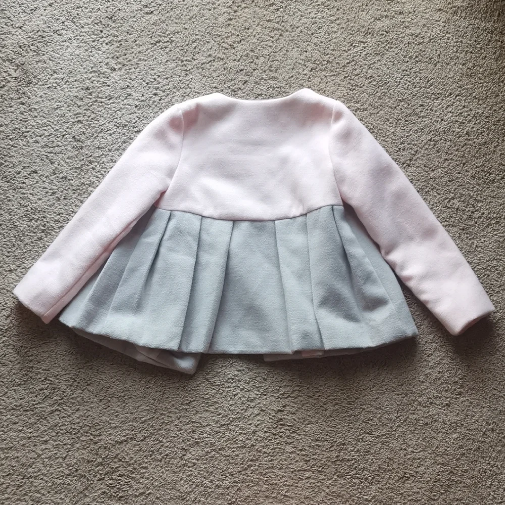 Tahari excellent worn