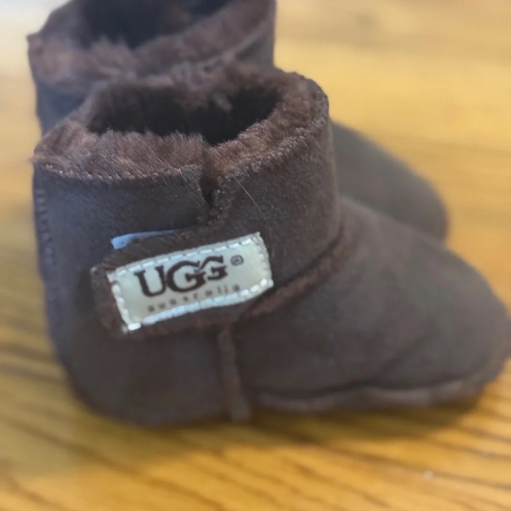 UGG questions leave