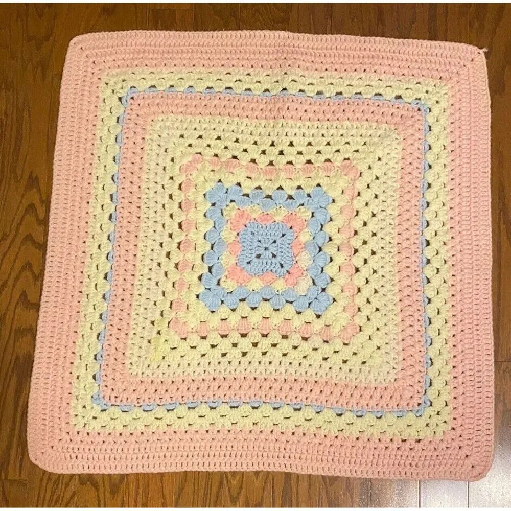 Vintage Handmade Crochet Knit Afghan‎ Throw Square Baby Blanket 28