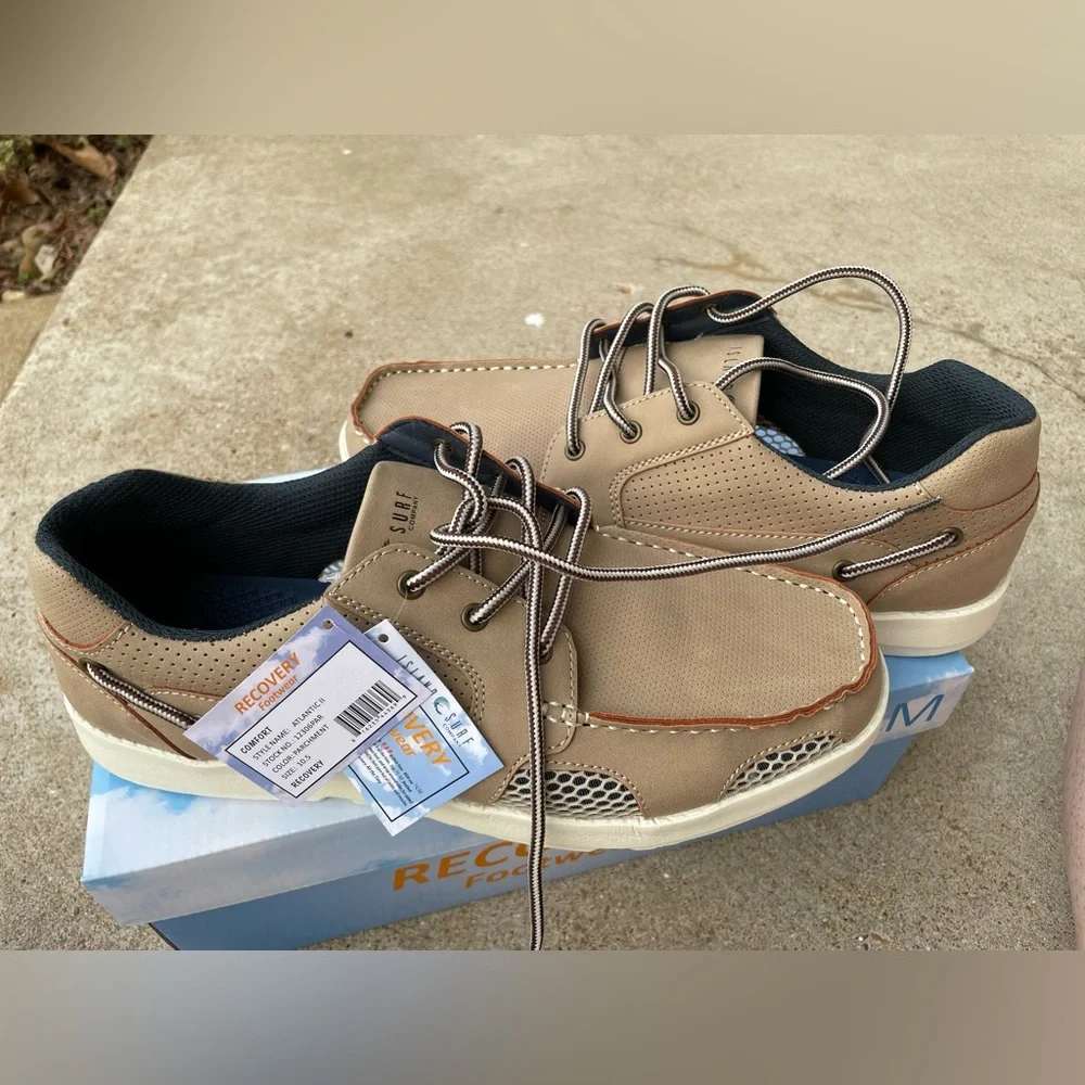 Island Surf NWT Men’s Atlantic II Boat Lake Shoes in Tan/Parchment Size 10.5