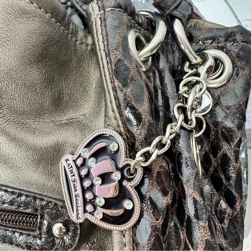 Kathy Van Zeeland bag purse vintage 2000s snake Elegant Black Gold Women's Bag