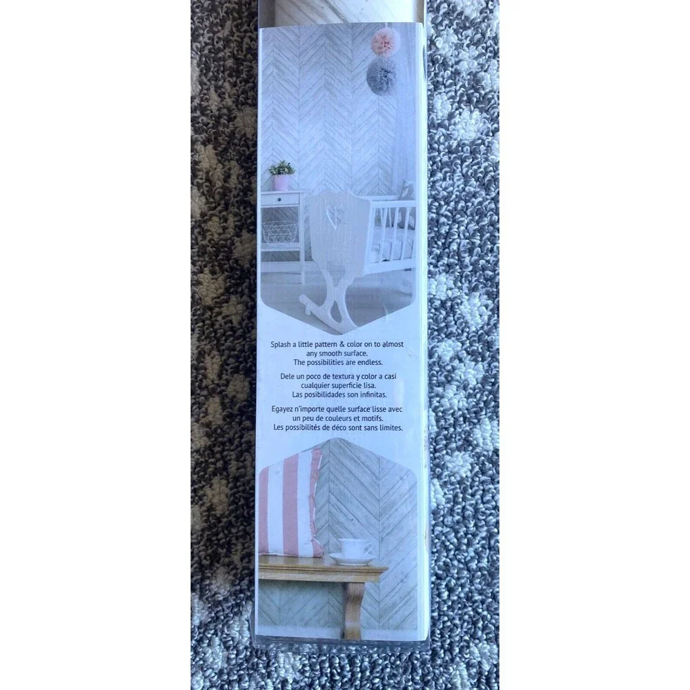 RoomMates peel stick