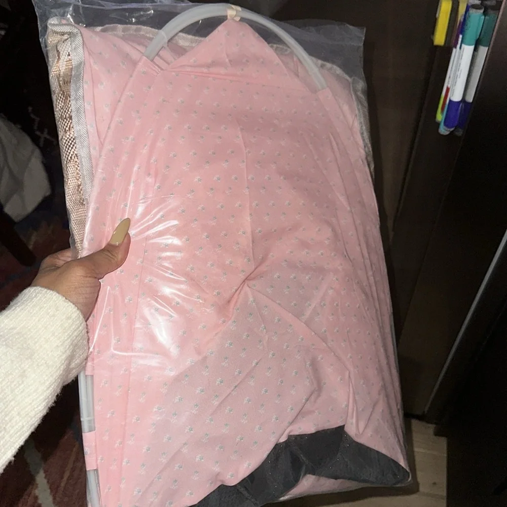 N/A cozy pink