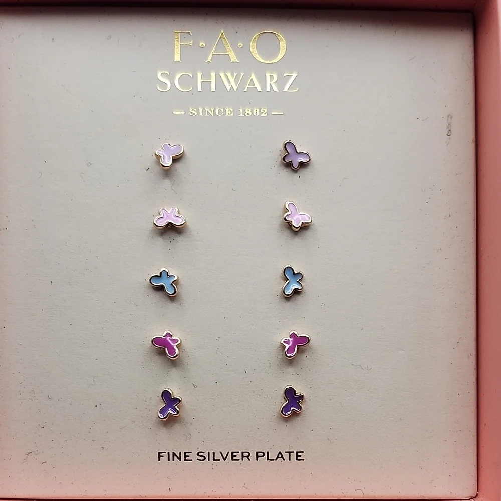 FAO Schwarz charming fao