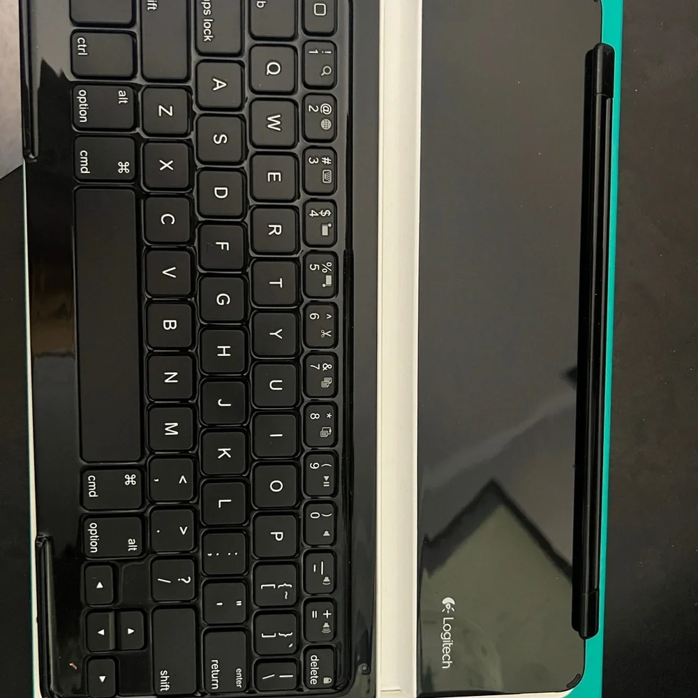 Logitech experience seamless
