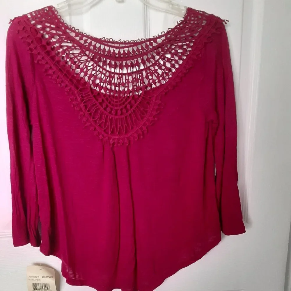 Eyeshadow size small