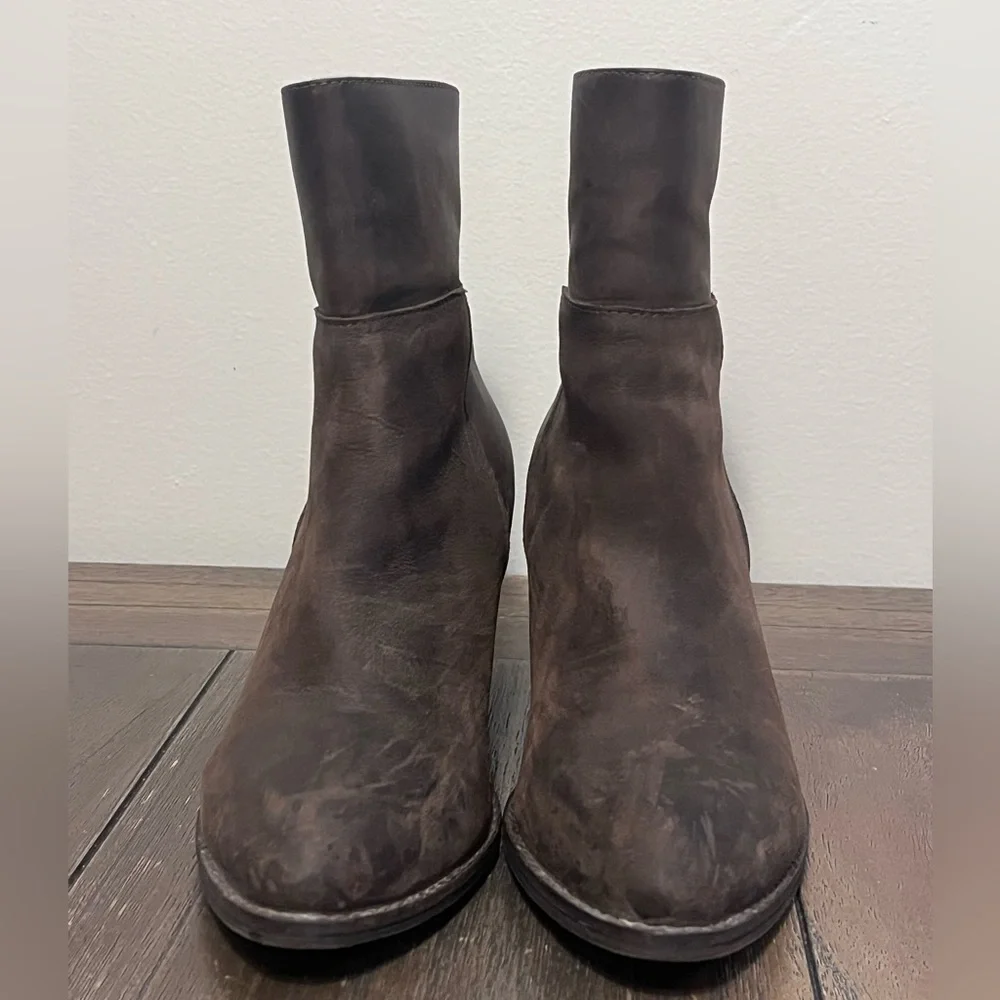 Jeffrey Campbell worn all zoom