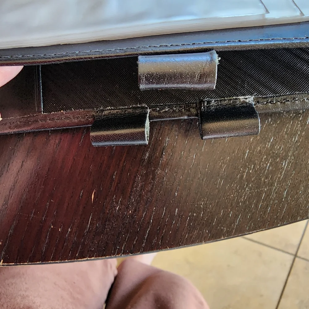Dooney & Bourke smooth black