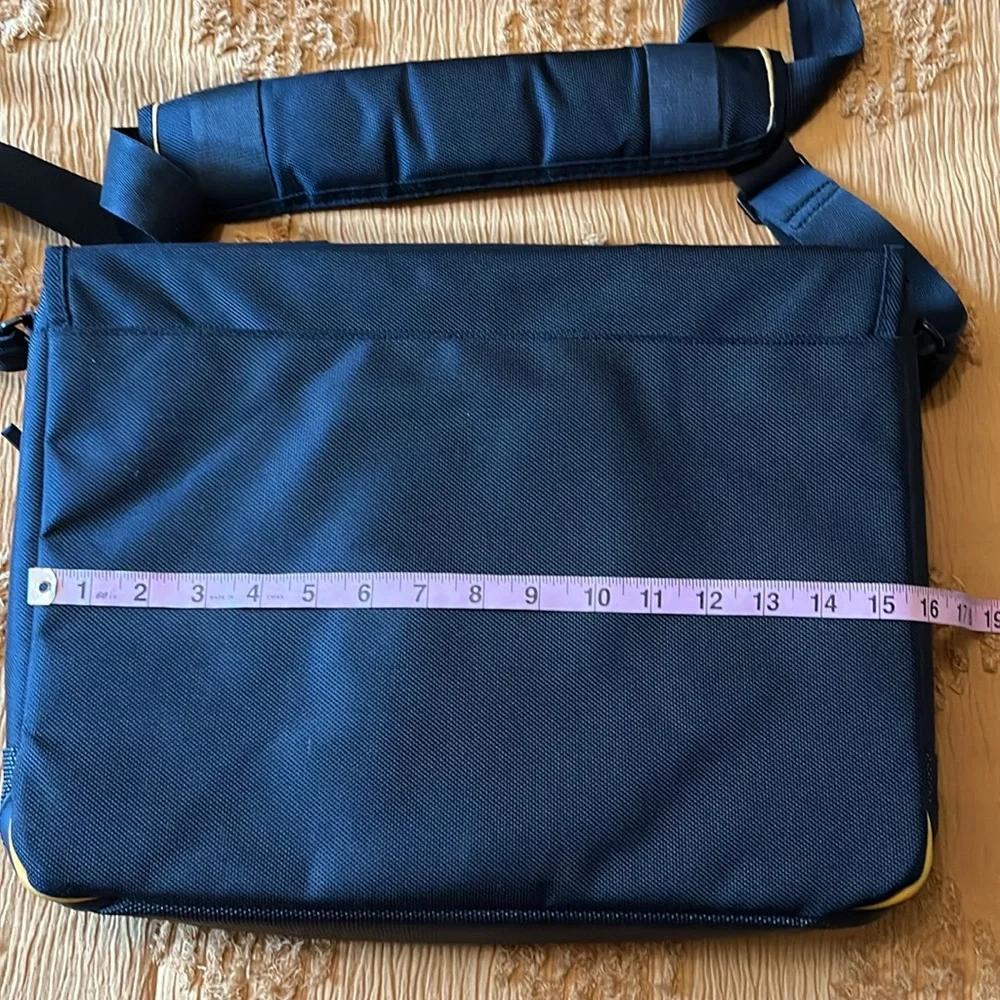 Targus black bag