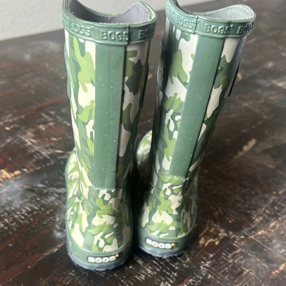 Bogs weather crafted