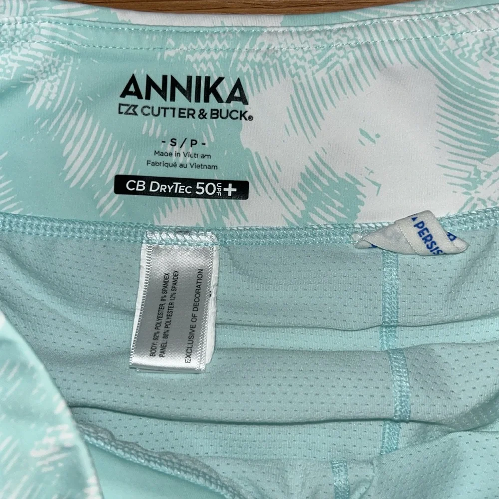 Annika innovative shorts