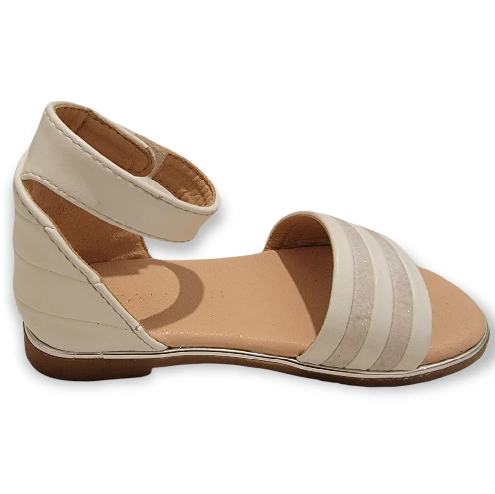 Tahari white little