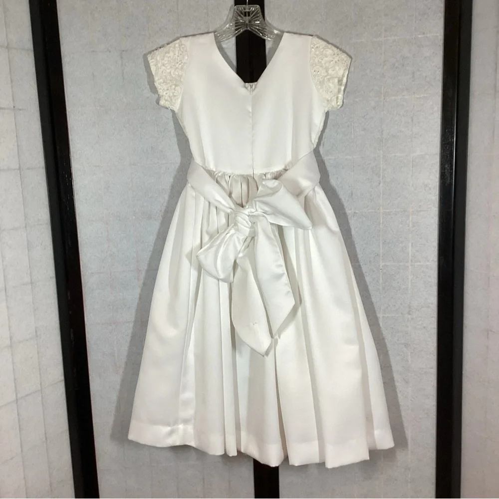Girls Posies Formal Dress White Lace SeedPearl Satin Sash Crinoline Flower Girl
