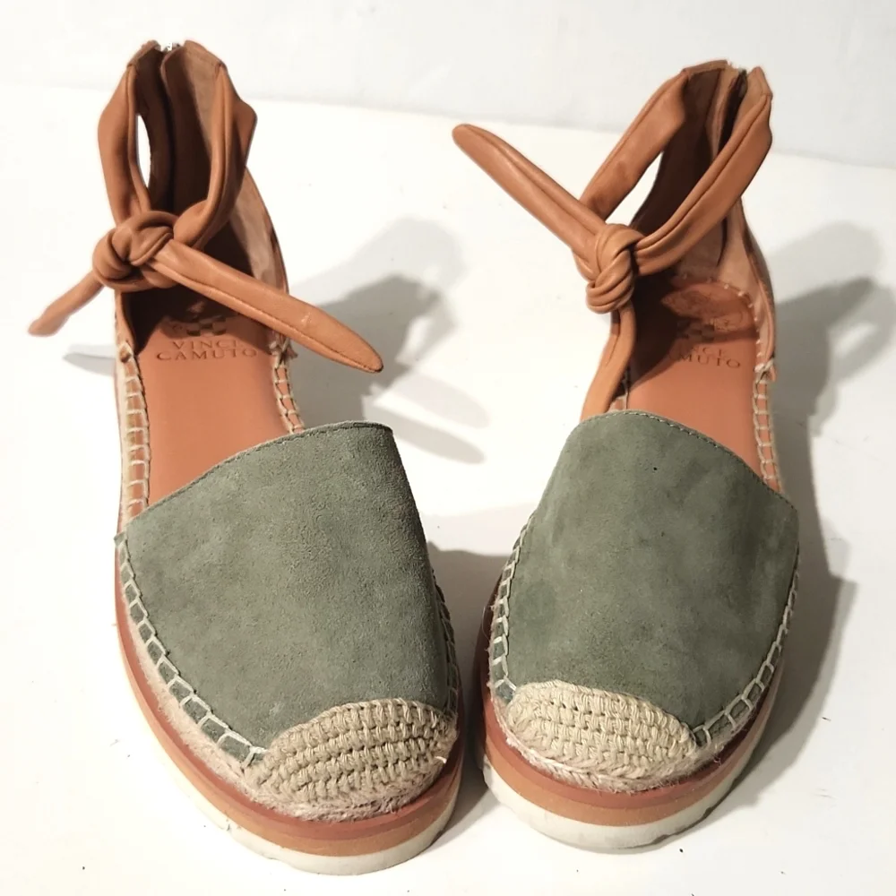 Vince Camuto vince camuto