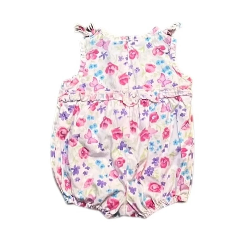 N/A has easy onesie
