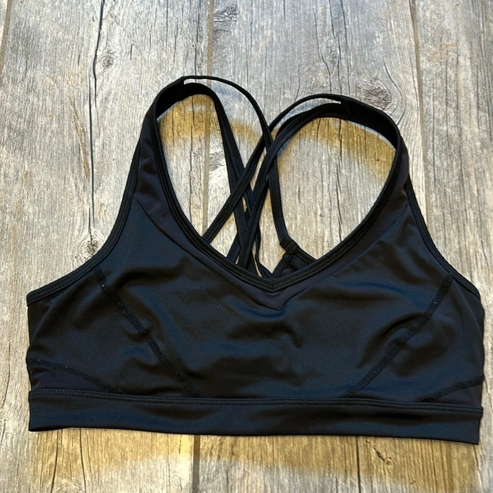 Marika Strappy Sports Bra medium black womens