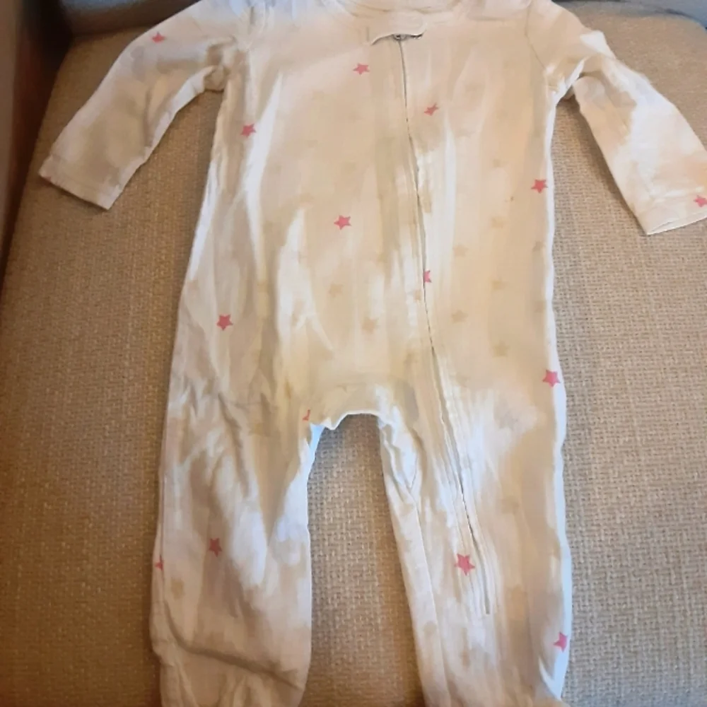 Kids Onesies Sleepers White 2 Pair Size 12M Multicolor Star Pattern Design
