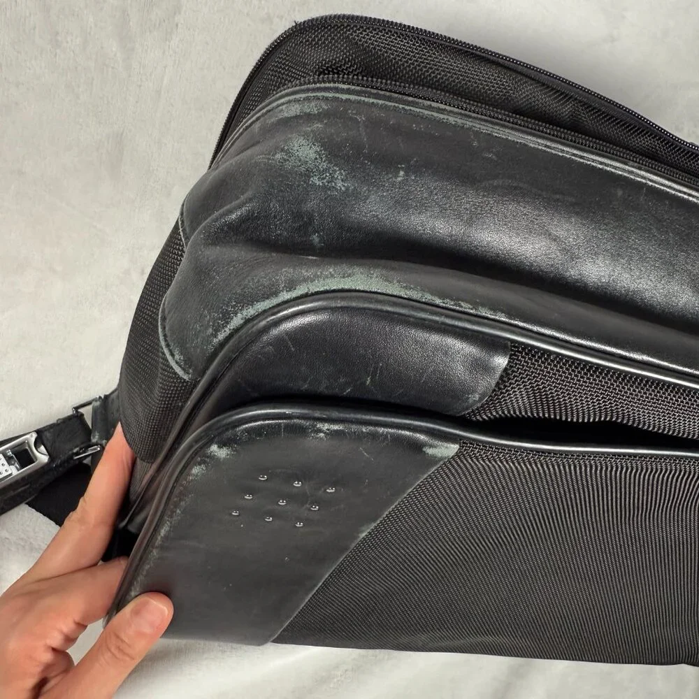 TUMI Spirit of Imagination Messenger Bag Nylon Leather Laptop Organizer 23671D
