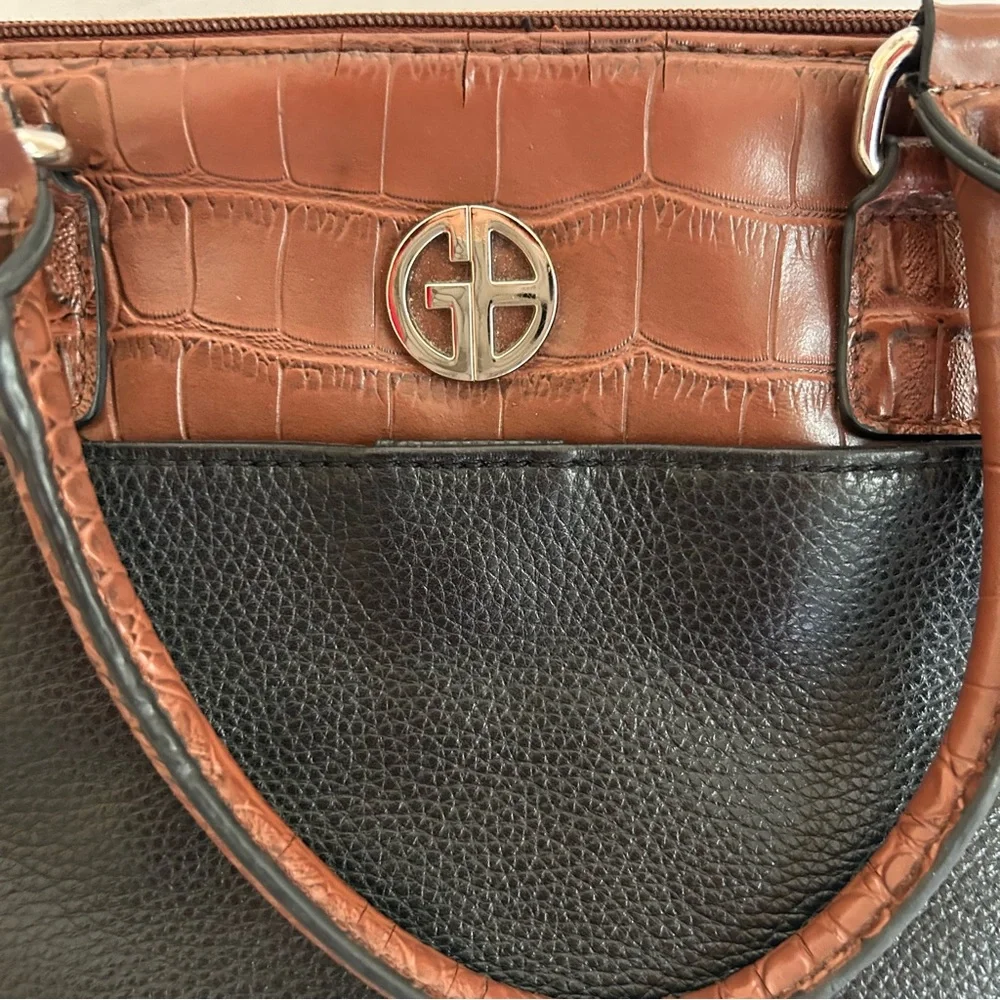 Giani Bernini genuine black