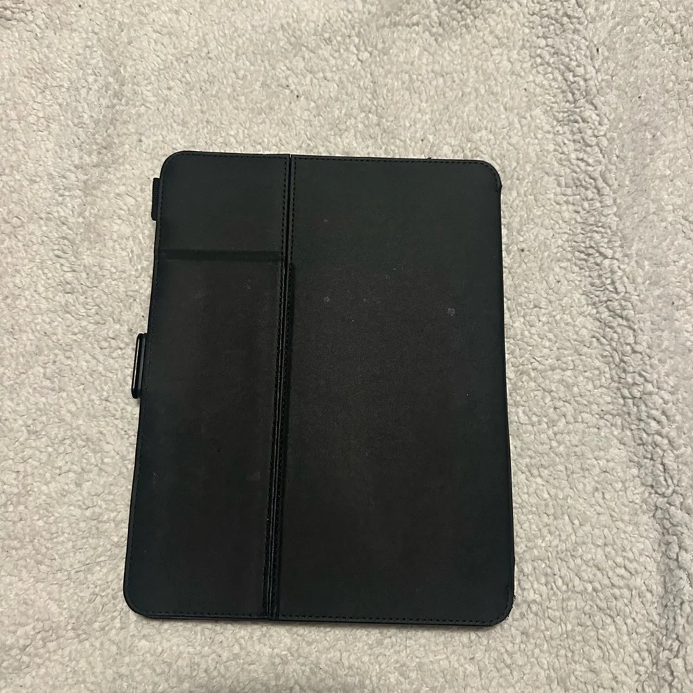 speck balance folio