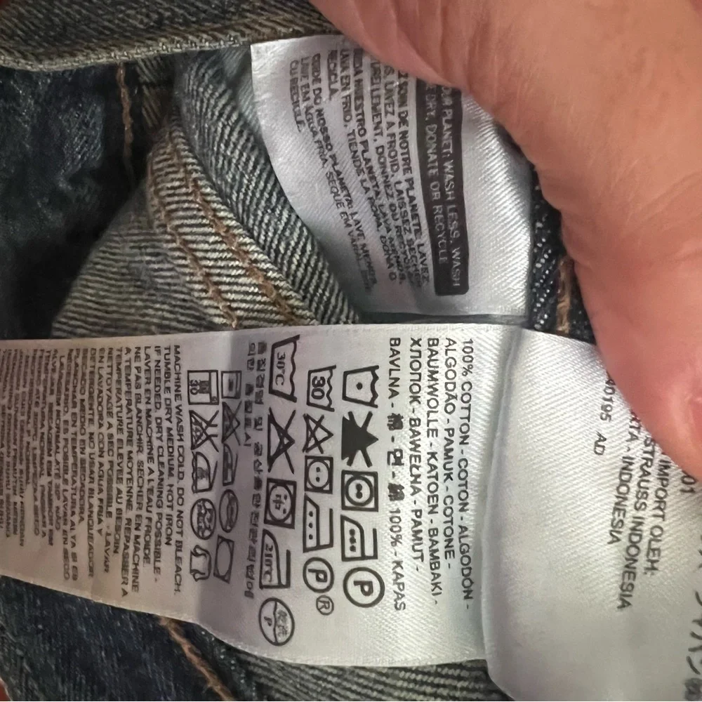 Levis euc medium
